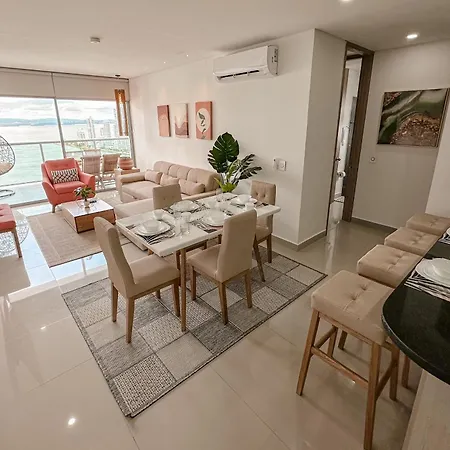 Con Vista A La Bahía Apartamento